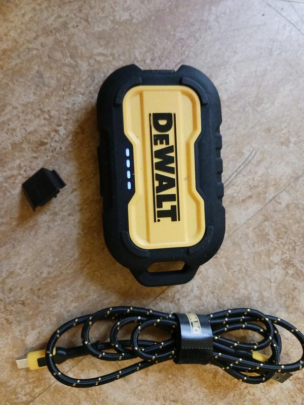 DEWALT Type C Usb A Power Bank 2 in the Mobile Device Chargers