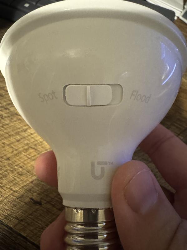 Utilitech Led light bulb 75 -Watt EQ PAR30 Short Neck Daylight Medium ...