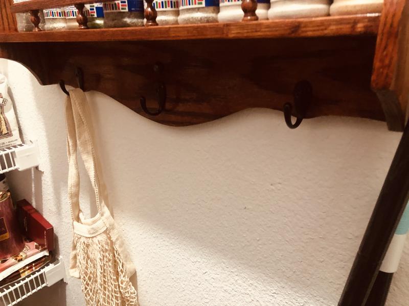 RELIABILT Robe hooks Polished Brass Single-Hook Wall Mount Towel
