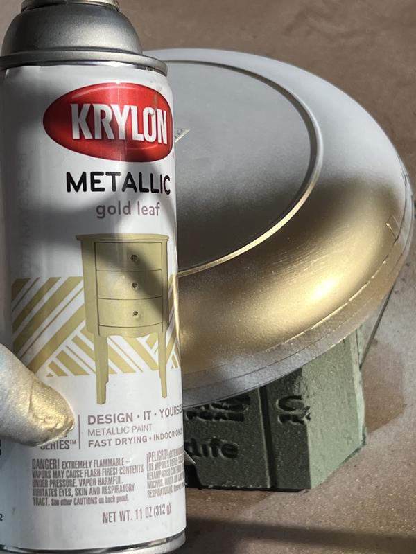 Krylon Gold Metallic Spray Paint 18K Gold 8-ounce, Snap and Spray Paint Can  Handle Sprayer Tool, Pixiss Blue Multi-surface Painters Tape 