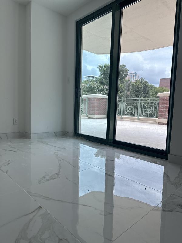 Satori Regent Calacatta 32-in x 32-in Polished Porcelain Marble Look Floor and Wall Tile (13.78-sq. ft/ Carton)