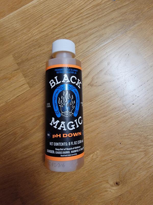 Black Magic pH Down 8-fl oz Hydroponic Plant Food at