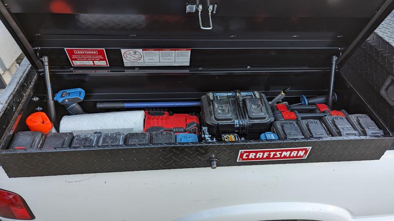 CRAFTSMAN 61.5-in x 12-in x 12-in Brite Aluminum Crossover Truck Tool Box  in the Truck Tool Boxes department at