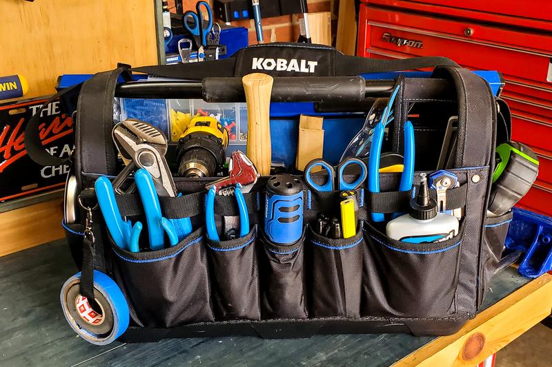 Best tool outlet bag for plumbers