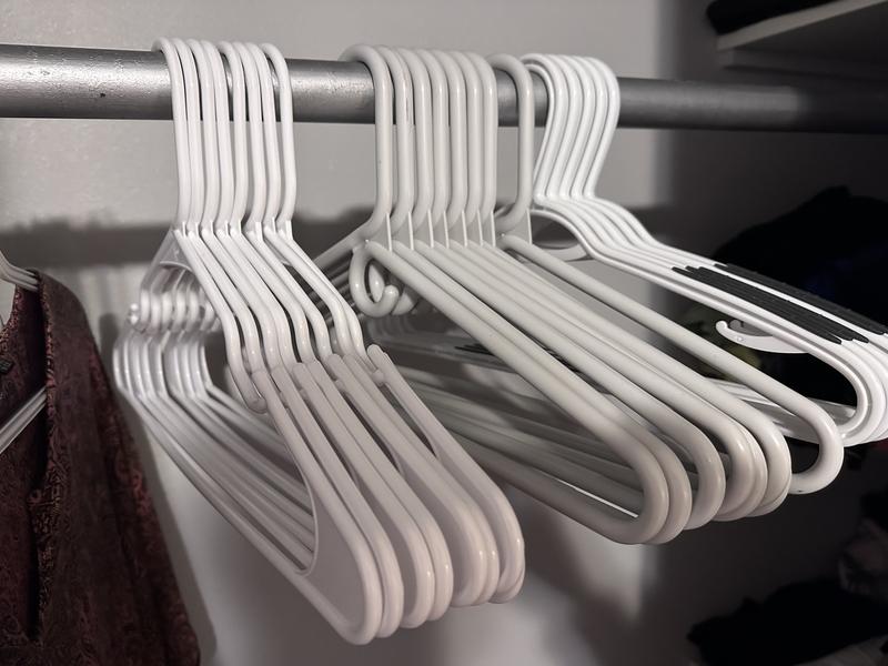 Honey-Can-Do Heavy-Duty Tubular Hangers, 18 Pack, White