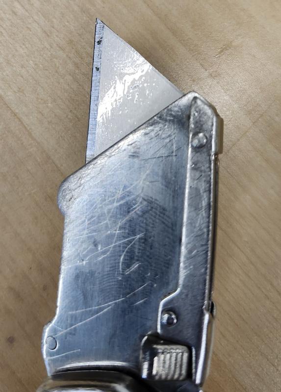 Crescent Carbon Steel Hook Utility Razor Blade(50-Pack) RB-HB-50 at ...