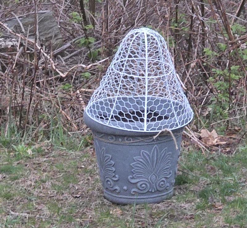 Outsunny Garden Chicken Wire Cloche 16in x 13in Stackable Animal Plant ...