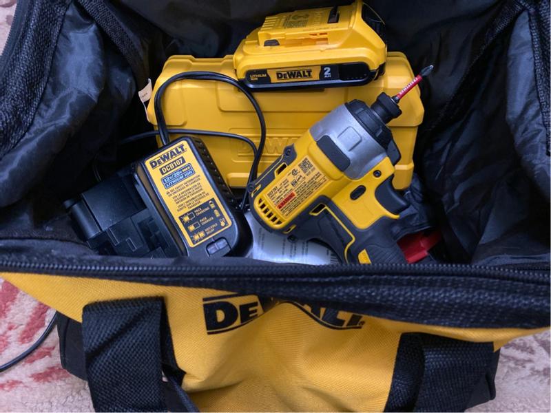 DEWALT DCK379D2 20V MAX Cordless Drill/Driver, Impact Driver & Oscillating  Multi-Tool Combo Kit