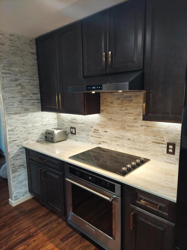 American Olean Genuine Stone White Ember 10-in x 13-in Honed Natural Stone Marble Linear Patterned Floor and Wall Tile (0.88-sq. ft/ Piece)