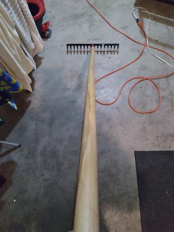 Razor-Back 66-in L Wood-Handle Steel Garden Rake 63111 at Lowes.com