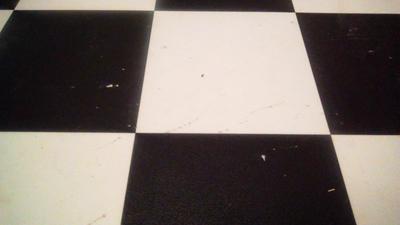 Black and White Vinyl Flooring  Checkered Lino From £9.99 m²