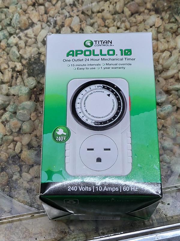 Single Outlet 240 Volt Mechanical Timer