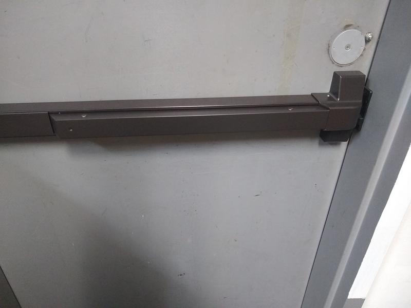 Global Door Controls EDTBAR Series 48-in Aluminum Universal Reversible ...