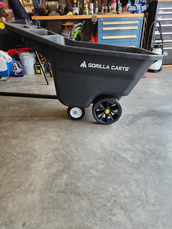 Gorilla Carts 5 Cu Ft Poly Yard Cart - Black, Maintenance-Free, Easy  Maneuverability in the Yard Carts department at