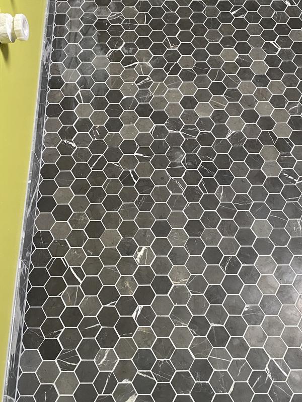 【HUGYOURSKIN】Glitter Melted Tee (Gray) EMSER TILE Glitz Love 11.81 in. x 11.97 in. Honeycomb Glossy