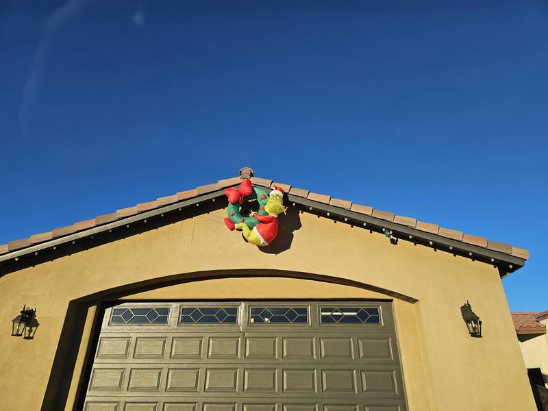 4 Ft The Grinch Airblown Inflatable Hanging Christmas hotsell Wreath Dr. Seuss IN HAND