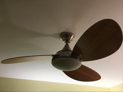 Harbor Breeze Avian 52-in Ceiling Fan with Light Kit and Remote (3