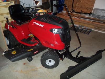 Troy Bilt TB46 46 in 19 HP Gas Riding Lawn Mower at Lowes