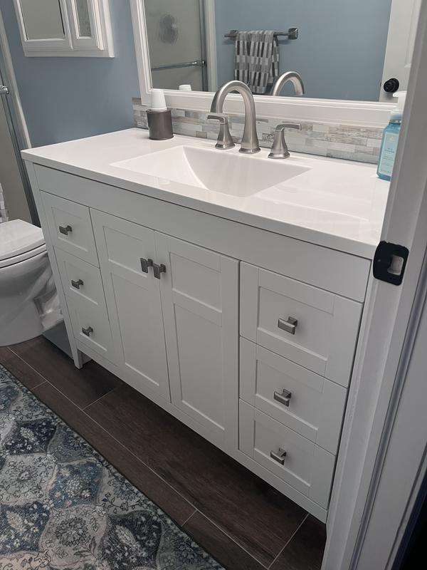 Diamond NOW Brenton 24-in Gray Single Sink Bathroom Vanity