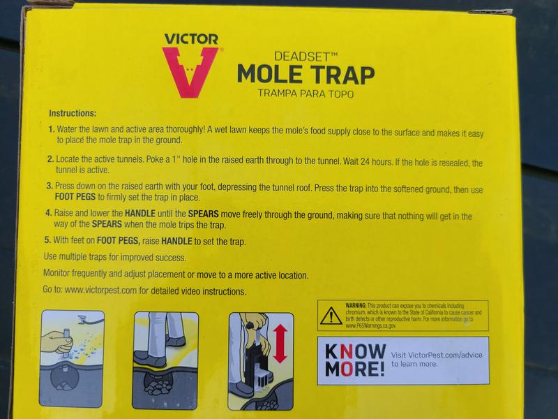 Tomcat Mole Trap with Bio Safe Design. - Bunting Online Auctions