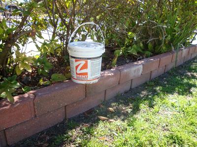 BrickShield Plastic Brick Glue Spray - Temporary Glue for Bricks