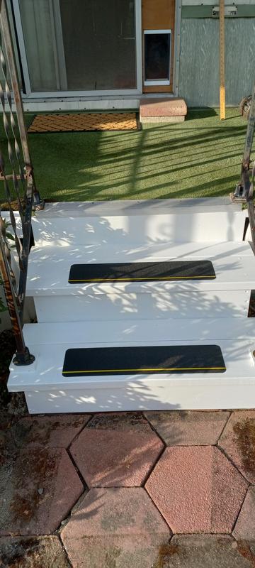 Walkway Step Tapes Skid-Gard™ Floor Tape PTA302