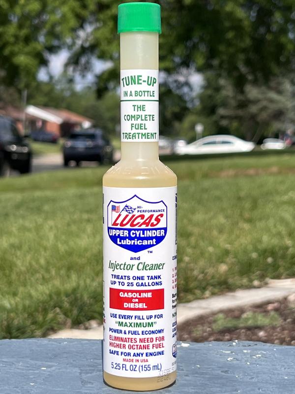 Lucas Oil Products Lucas Fuel Treatment Injector Cleaner 5.25 oz - Complete  Fuel Treatment for Any Engine - Enhances Performance & Eliminates Need for  Higher Octane Fuel in the Car Additives 
