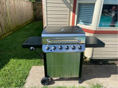 Char Broil Performance Black and Stainless 6 Burner Liquid Propane