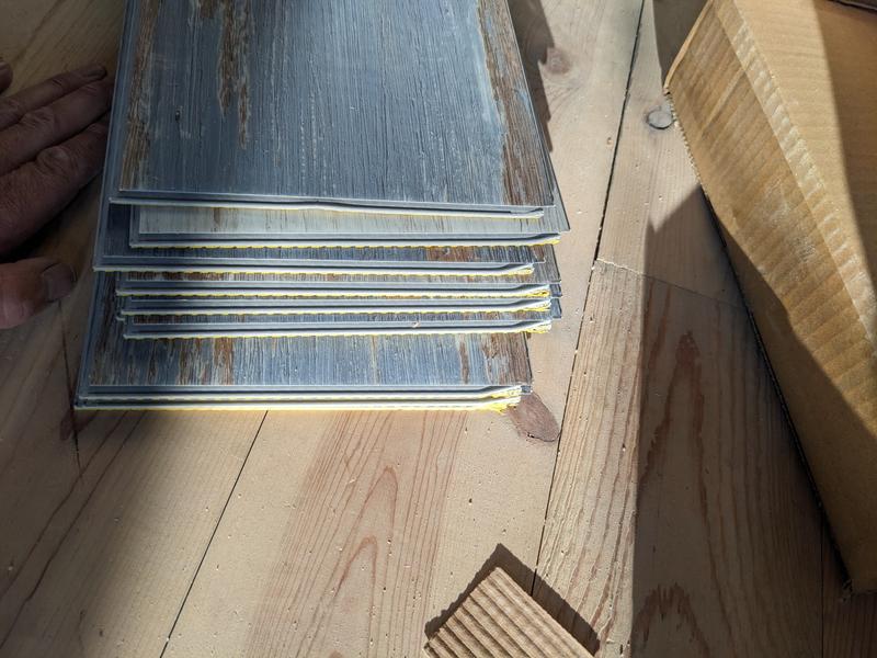 Caribbean Beach Luxury Wood Click-in Vinyl Planks