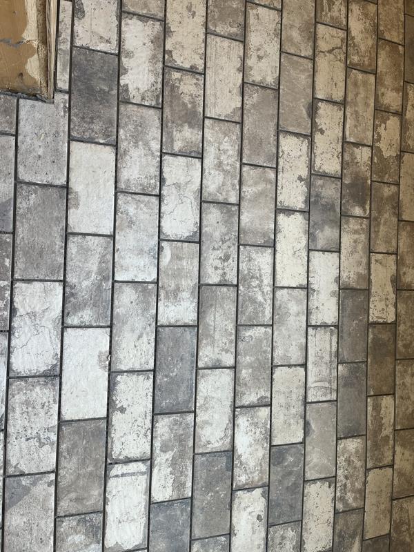 allen + roth Broadmeadow Brick 4-in x 8-in Glazed Porcelain Brick Look ...