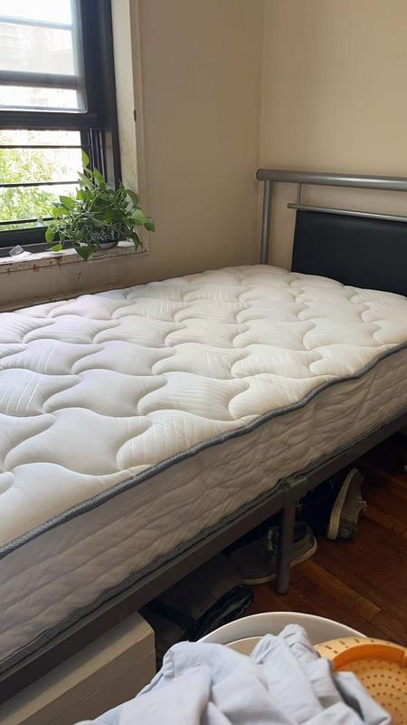 Ifluous 10-in Medium King Hybrid Memory Foam/Coil Blend Mattress in a ...