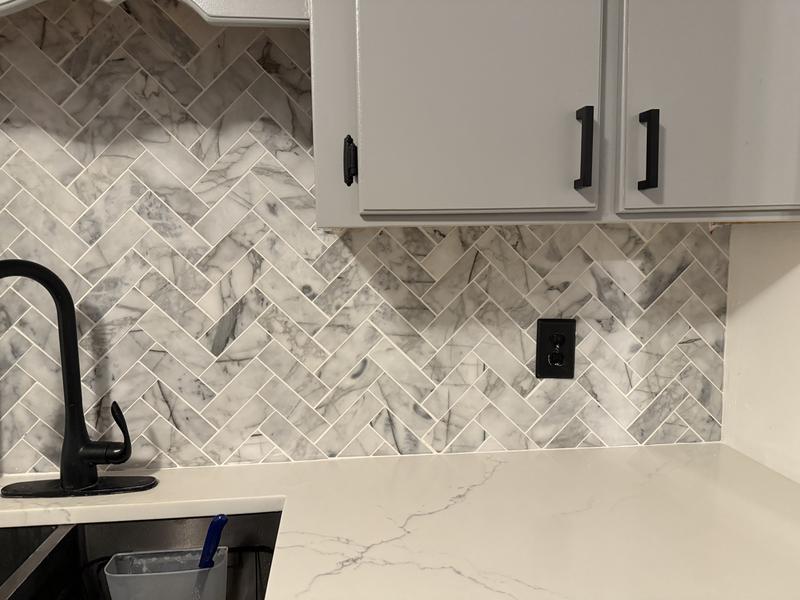 American Olean Genuine Stone Pearlescent 10-in x 16-in Honed Natural Stone Marble Herringbone Patterned Wall Tile (0.13-sq. ft/ Piece)