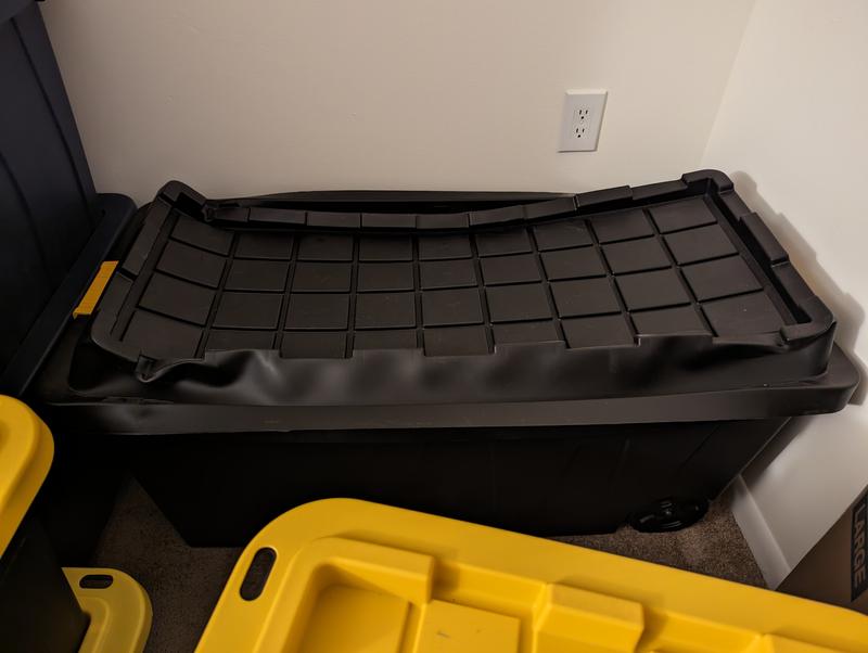 Project Source Commander X-large 64-Gallons (256-Quart) Black Heavy Duty  Rolling Tote with Latching Lid in the Plastic Storage Containers department  at