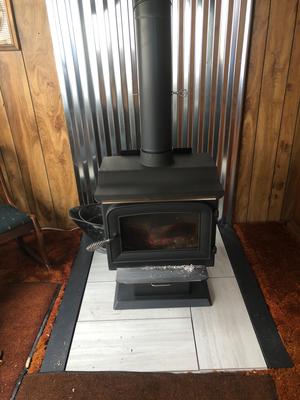 Ashley 2,000 Sq. Ft. Pedestal Wood Stove