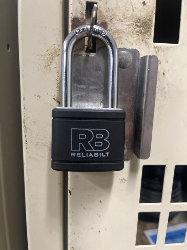 RELIABILT Keyed Padlock, 1-5/8-in Wide x 1-1/2-in Shackle in the ...