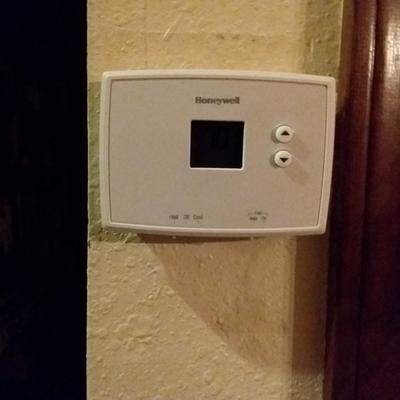Honeywell Digital Non-Programmable Thermostat Electronic at Lowes.com