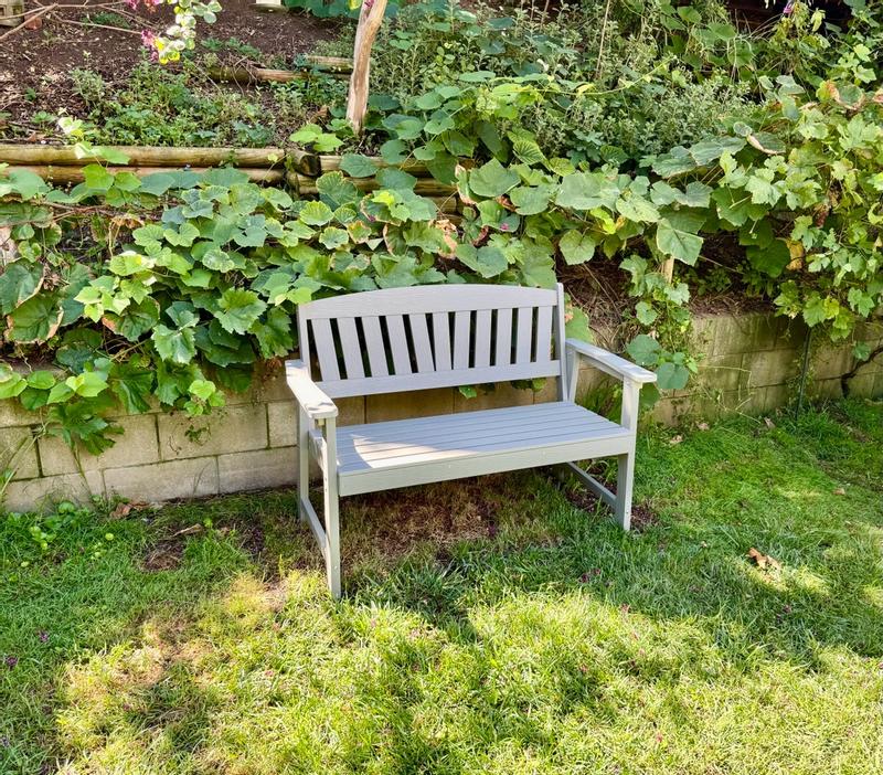 Livewood Garden Bench 50.4-in W x 37.2-in H Coffee Plastic Garden Bench ...