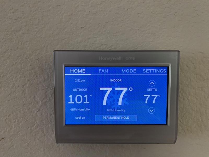 Honeywell Home RTH9585WF Smart Color Silver Smart Thermostat with Wi-Fi  Compatibility with Schlage Encode Century Matte Black Smart Electronic