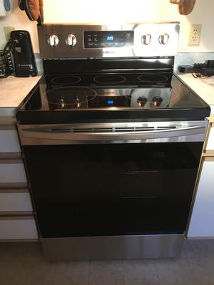 NE59T4311SG by Samsung - 5.9 cu.ft. Freestanding Electric Range in Black  Stainless Steel