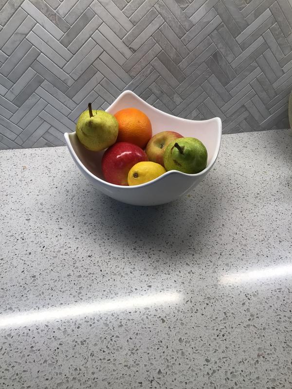 allen + roth Vashon Quartz White Kitchen Countertop SAMPLE (4-in x 4-in ...