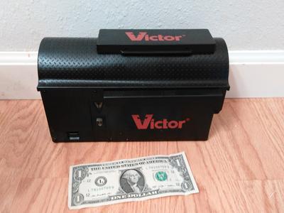 Victor M260 Indoor Multi-Kill Humane Electronic Mouse Trap - No Touch, No  See Electronic Intant Kill Mouse Trap - 2 Traps