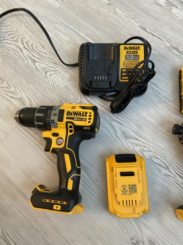 Ripley - TALADRO PERCUTOR 1/2' 20V DCD778D2 + ATORNILLADOR DE IMPACTO 1/4'  20V DCF887 DEWALT DCK223D2-B2