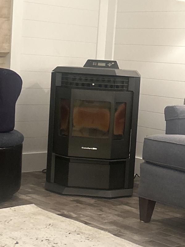 ComfortBilt 2800-sq ft Pellet Stove with 55-lb Hopper (EPA Approved) in the  Pellet Stoves department at Lowes.com