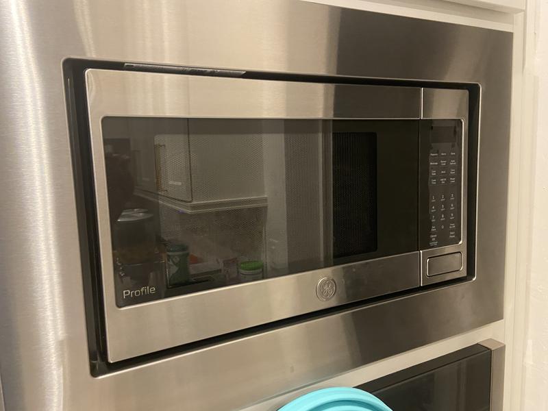 GE Profile 1.5 cu ft Medium 1000 Watt Sensor Cooking Controls Countertop Convection Microwave Stainless Steel PEB9159SJSS at Lowes