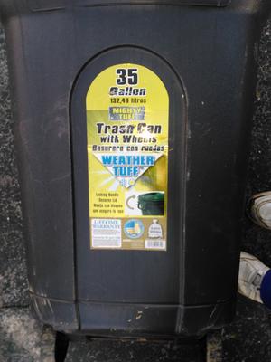 United Solutions Wheeled Trash Can 45-Gallon - Murfreesboro, TN - Kelton's  Hardware & Pet