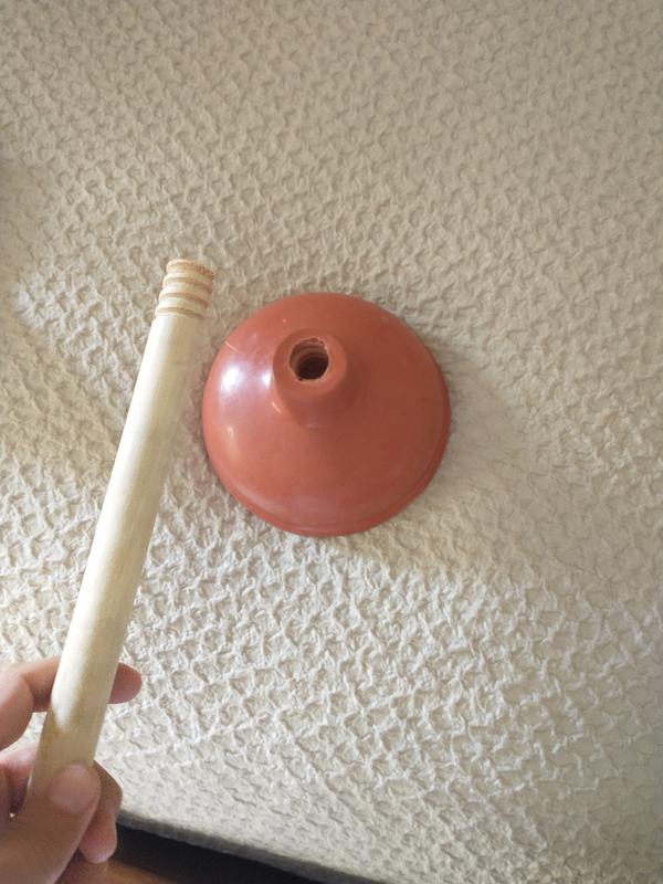 Project Source 5.31-in Red Rubber Plunger with 18-in Handle 7505653L at ...