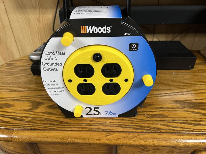 Southwire Woods 25-ft 16/3 Multi- Outlet (4) Extension Cord Reel