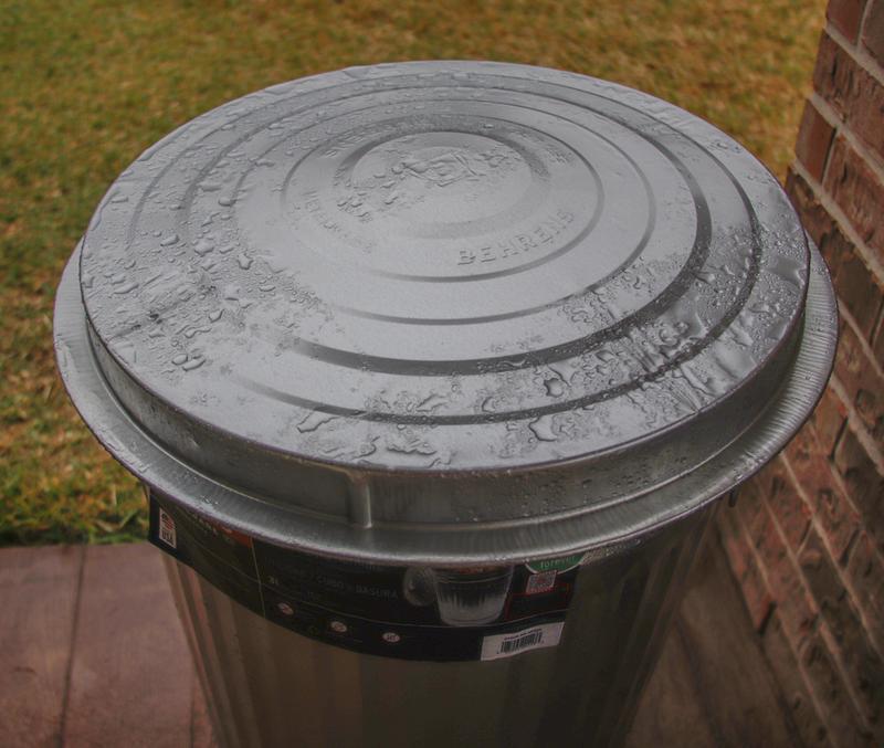 Galvanized Garbage Can with Lid, 31 Gallon