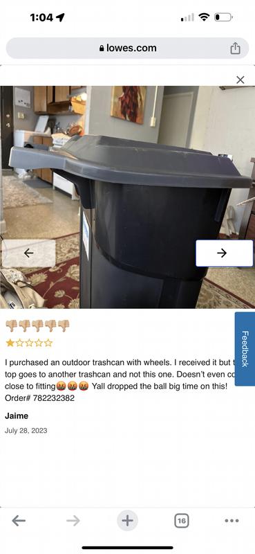 2 Rubbermaid 32 gallon Wheeled Trash Cans - Sherwood Auctions