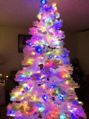 Zimtown 7ft Pre-Lit Artificial Christmas Tree w/ 500 LED Color Changing  Lights and Remote Control, Flocked Xmas Tree Auto, Party Decorations  Indoor, White 